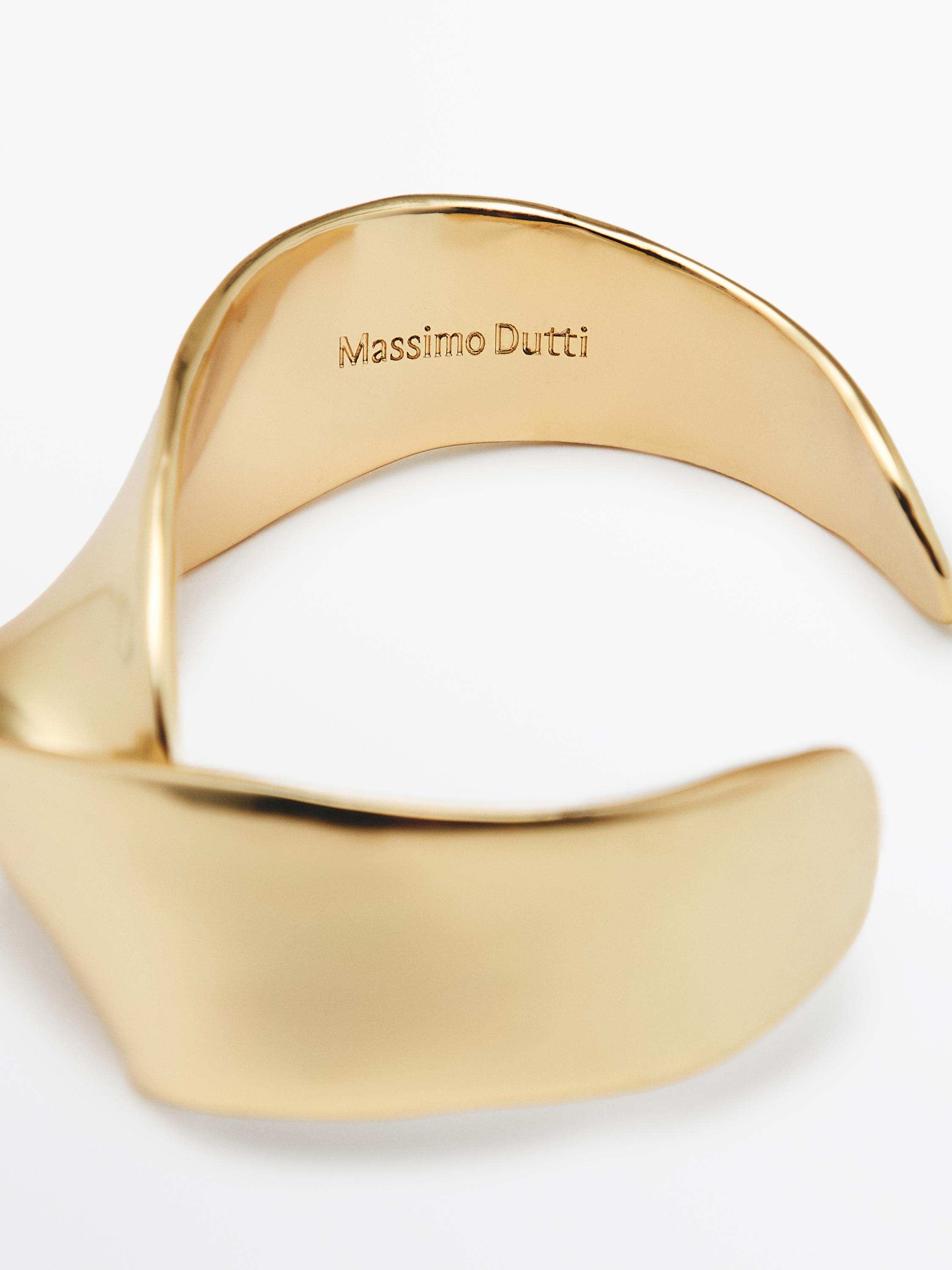 Wide textured bracelet
